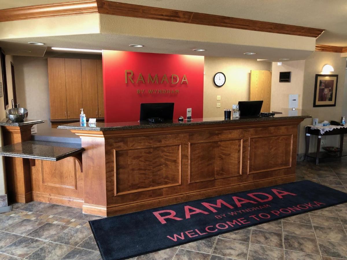 Ramada By Wyndham Ponoka Hotel Exterior photo